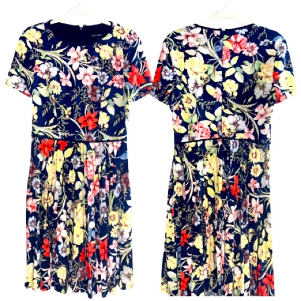 Maggy London Short Sleeve Colorful Floral Pleated Brunch Wedding Guest Dress‎ 10